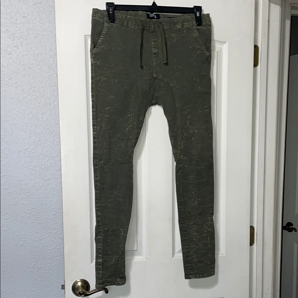 Men's ReFuel Olive Green Cracked Wash Modern Fit Joggers Pants
